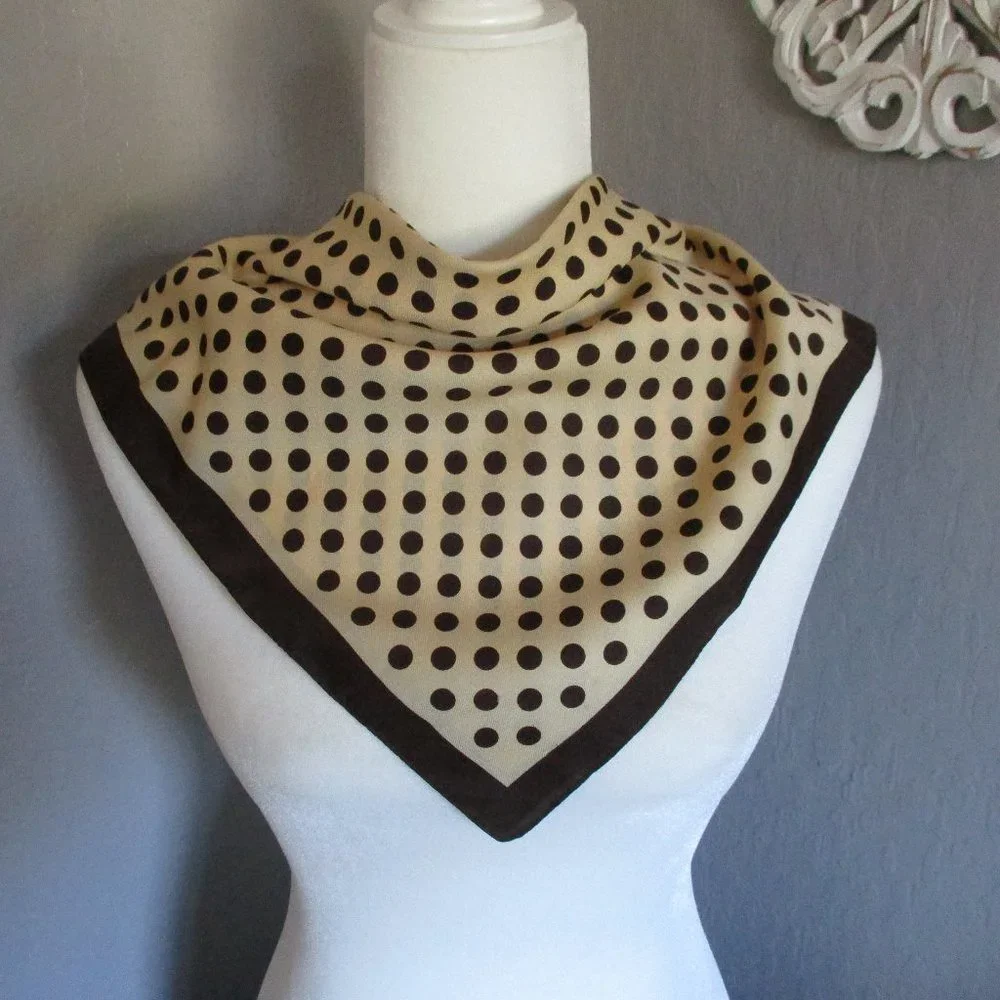 1960s cream with brown dots scarf - Picture 1 of 6